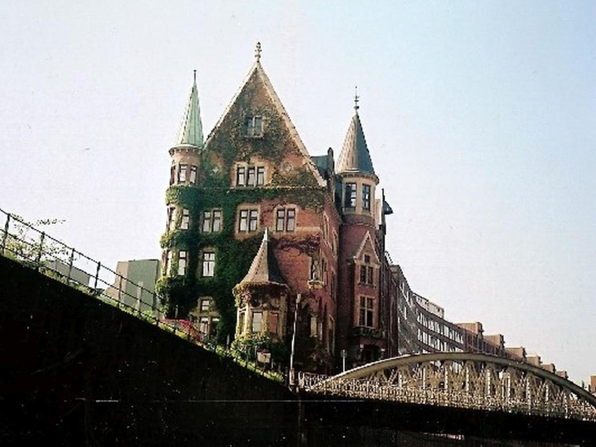 Pension Am Rathaus Hamburg Exterior photo