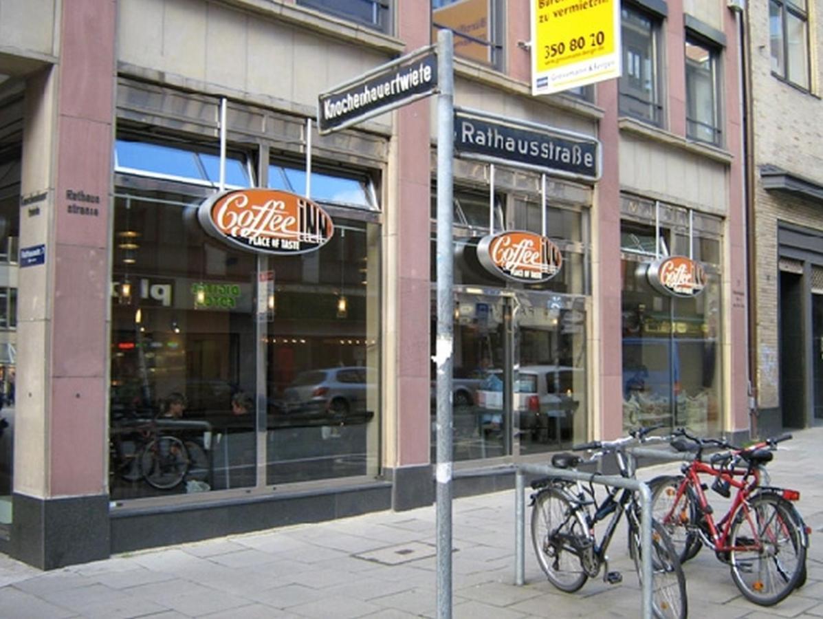 Pension Am Rathaus Hamburg Exterior photo